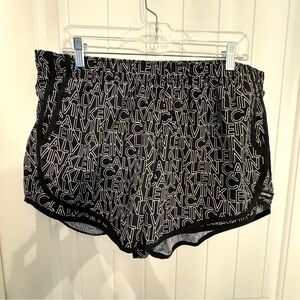 Calvin Klein Athletic Shorts w Drawstring & Pockets